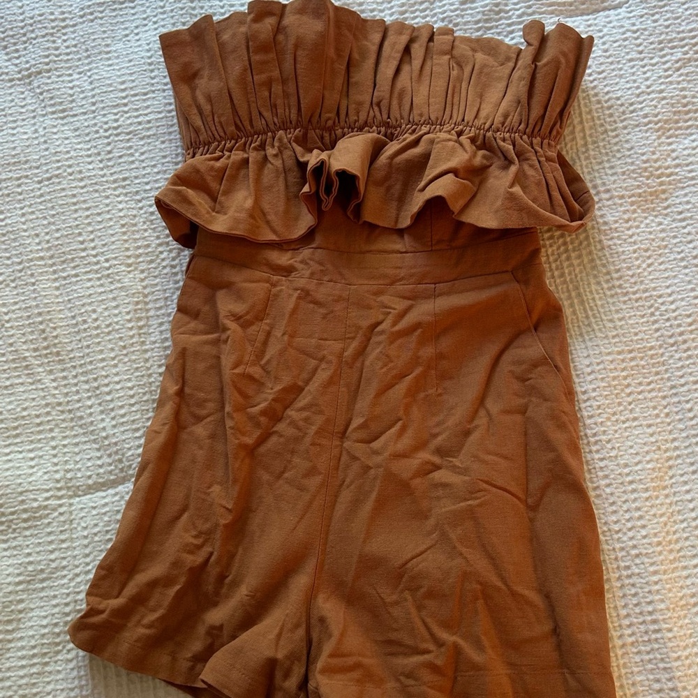Brown Ruffled Strapless Romper - Picture 2 of 3